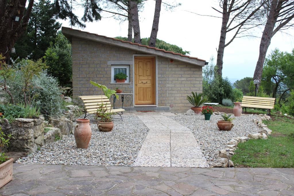 Bed And Breakfast Romantica Evasione Sutri Exterior foto