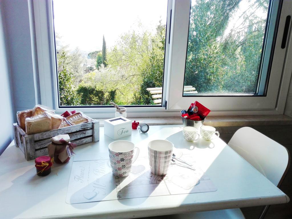 Bed And Breakfast Romantica Evasione Sutri Exterior foto