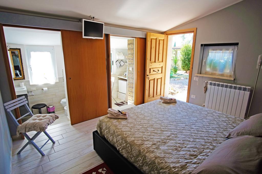 Bed And Breakfast Romantica Evasione Sutri Exterior foto