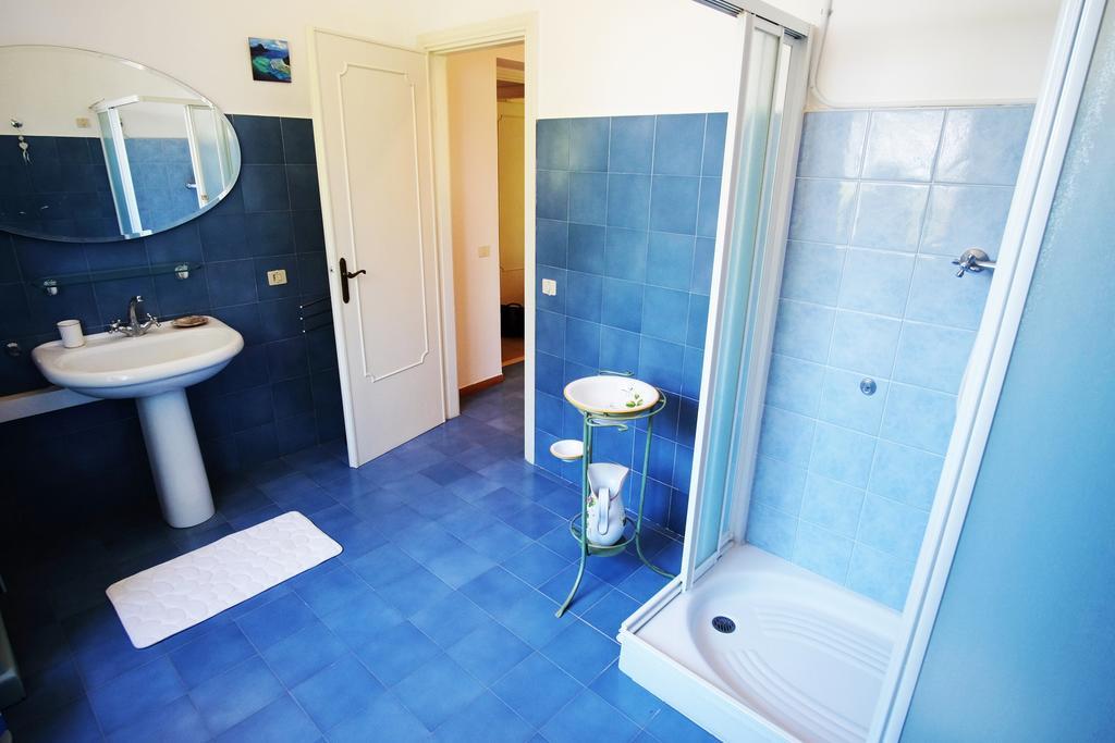 Bed And Breakfast Romantica Evasione Sutri Exterior foto