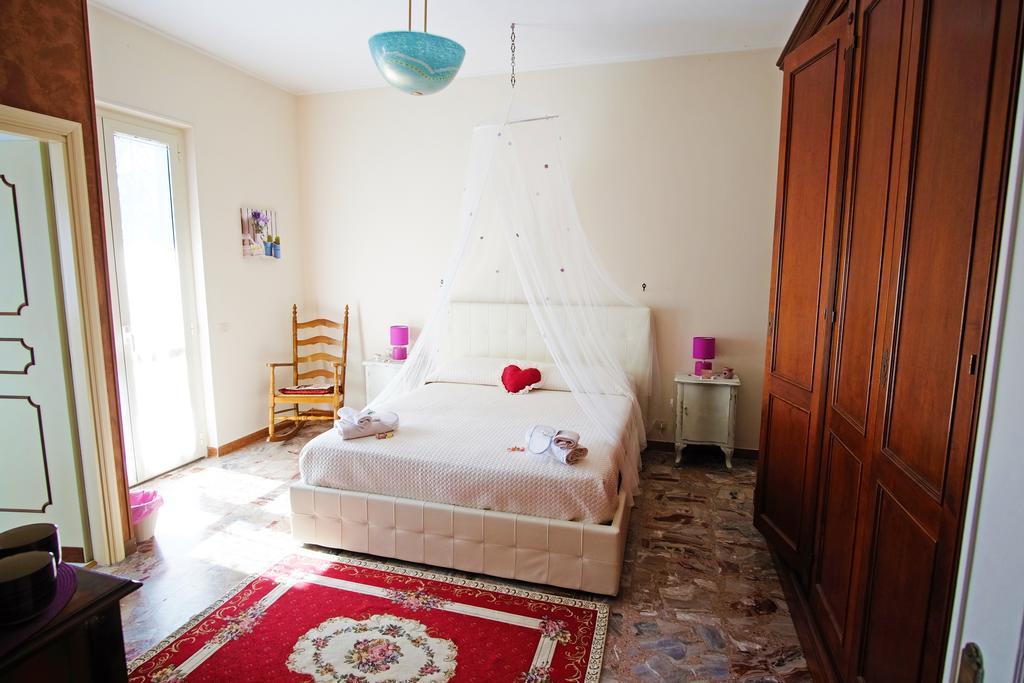 Bed And Breakfast Romantica Evasione Sutri Exterior foto