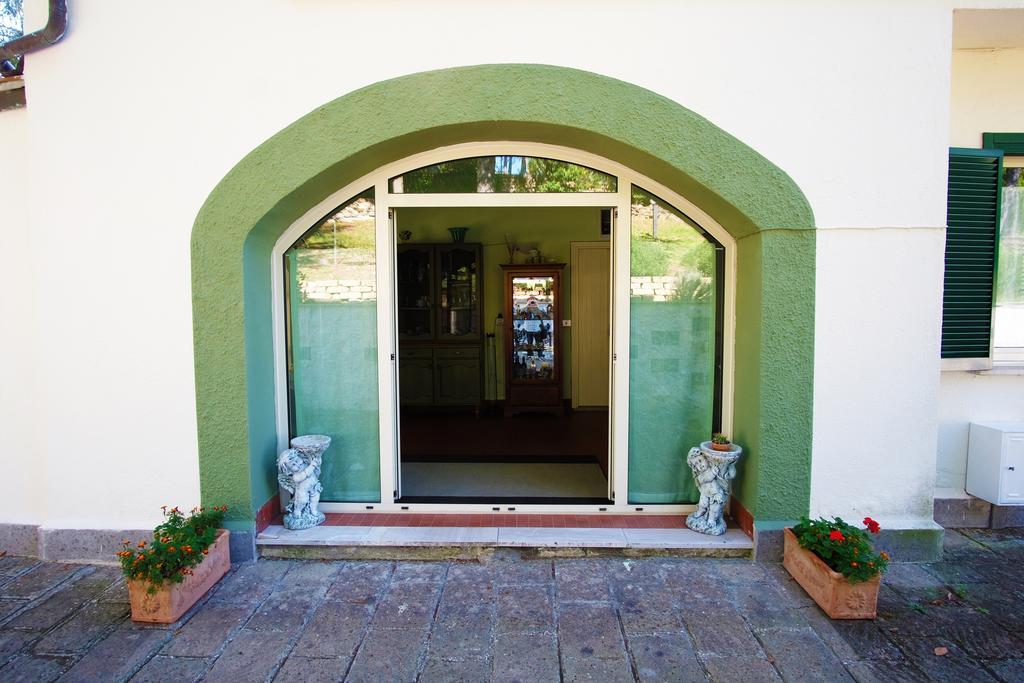 Bed And Breakfast Romantica Evasione Sutri Exterior foto