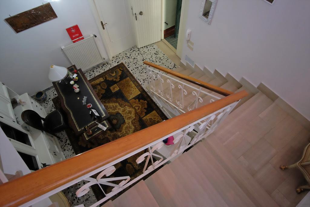 Bed And Breakfast Romantica Evasione Sutri Exterior foto